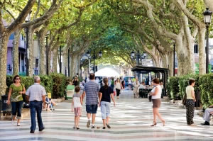 Gandia has a pretty central, tree-lined area. Find your perfect Gandia property for sale.